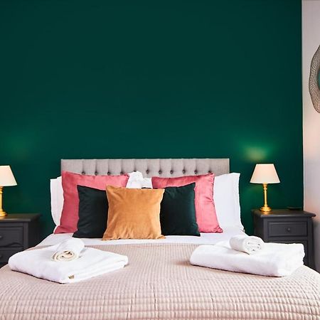 Lovely Abode In Newcastle - Sleeps 4 - Ground Floor Exterior foto
