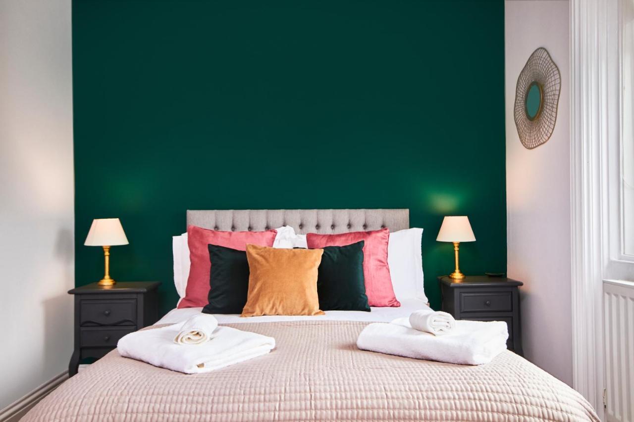 Lovely Abode In Newcastle - Sleeps 4 - Ground Floor Exterior foto